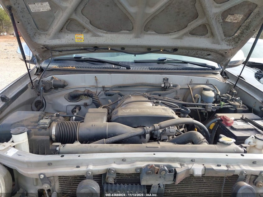 5TBRT34172S238875 2002 TOYOTA TUNDRA photo no. 10