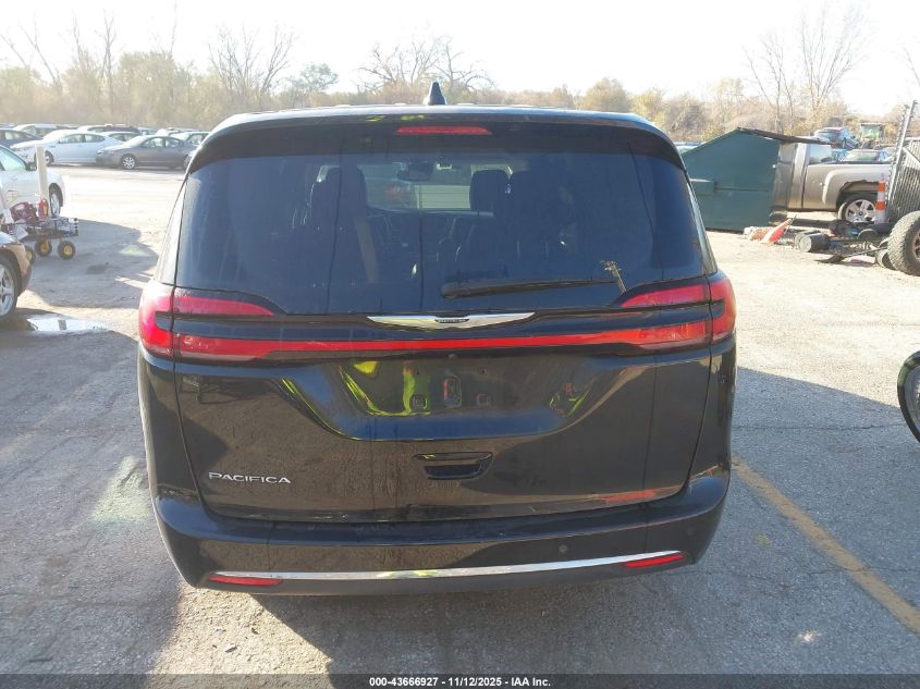 2023 Chrysler Pacifica Touring L VIN: 2C4RC1BG8PR552005 Lot: 43666927
