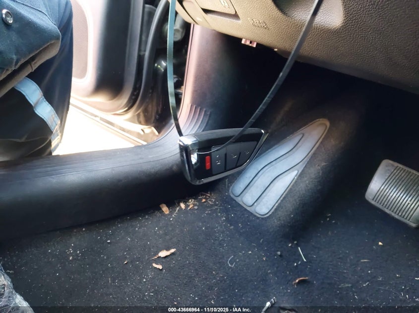 2015 CHRYSLER 200 S - 1C3CCCBB0FN705238