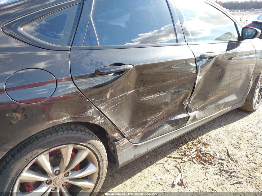 2015 CHRYSLER 200 S - 1C3CCCBB0FN705238