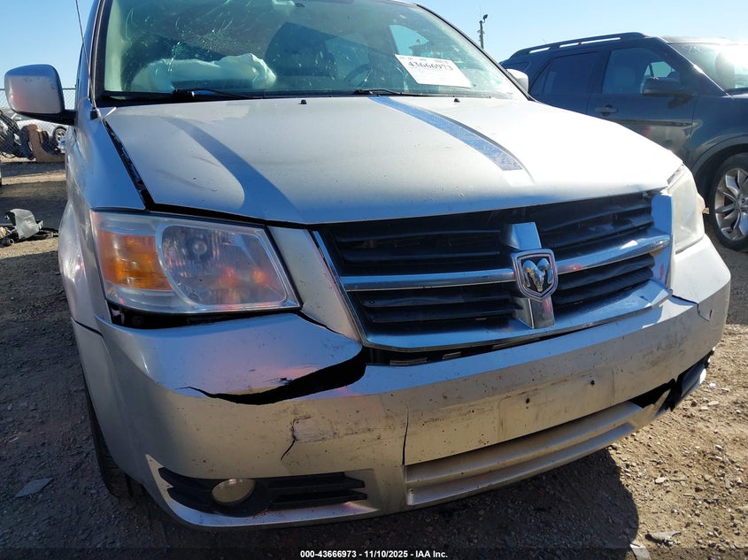 2010 Dodge Grand Caravan Sxt VIN: 2D4RN5D10AR367712 Lot: 43666973