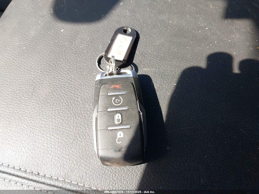 2021 RAM 1500 BIG HORN  4X2 6'4 BOX - 1C6RREBG3MN834462