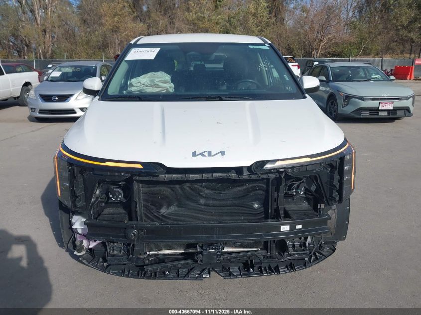 2025 Kia Carnival Mpv Lxs VIN: KNDNB5K33S6523548 Lot: 43667094