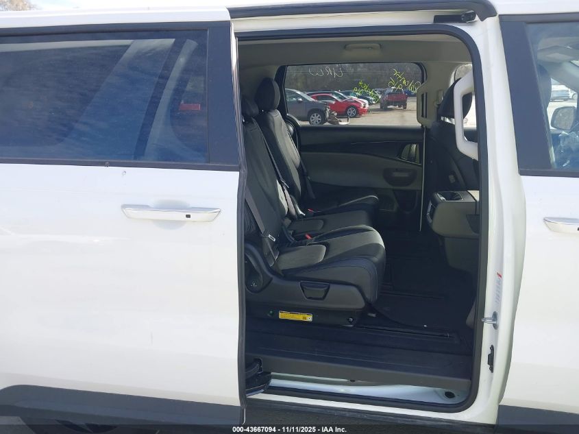 2025 Kia Carnival Mpv Lxs VIN: KNDNB5K33S6523548 Lot: 43667094