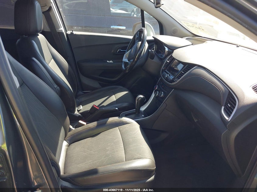 2019 CHEVROLET TRAX LT - 3GNCJLSB8KL250173