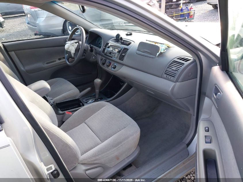 2003 Toyota Camry Le VIN: 4T1BE32KX3U185239 Lot: 43667136