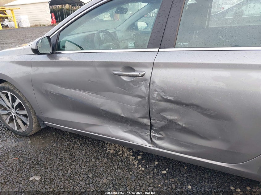 2020 HYUNDAI ELANTRA GT KMHH35LE5LU146109