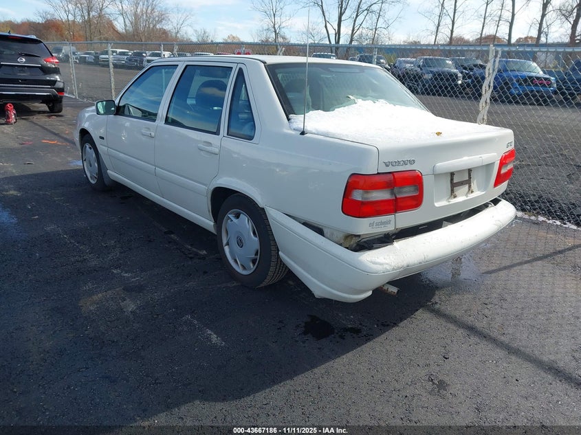 YV1LS5538W1475433 1998 VOLVO S70 photo no. 3