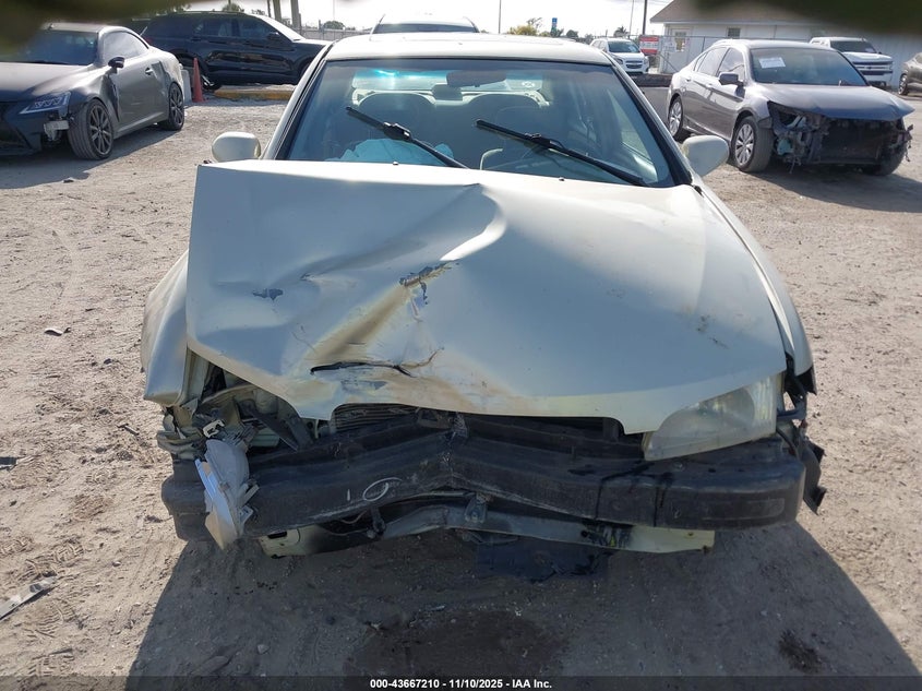 1998 Nissan Altima Gle/Gxe/Se/Xe VIN: 1N4DL01D5WC182415 Lot: 43667210