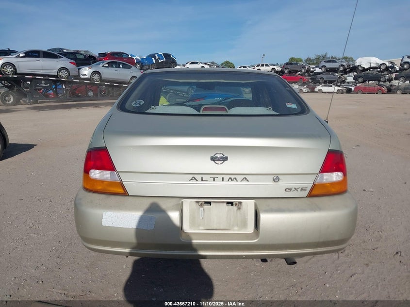 1998 Nissan Altima Gle/Gxe/Se/Xe VIN: 1N4DL01D5WC182415 Lot: 43667210
