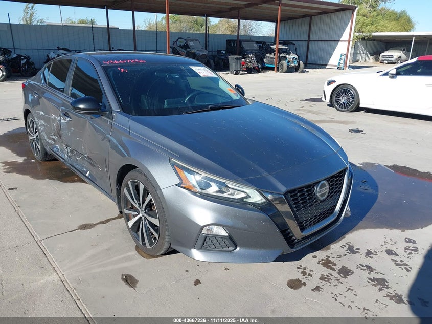 NISSAN ALTIMA 2.5 SR