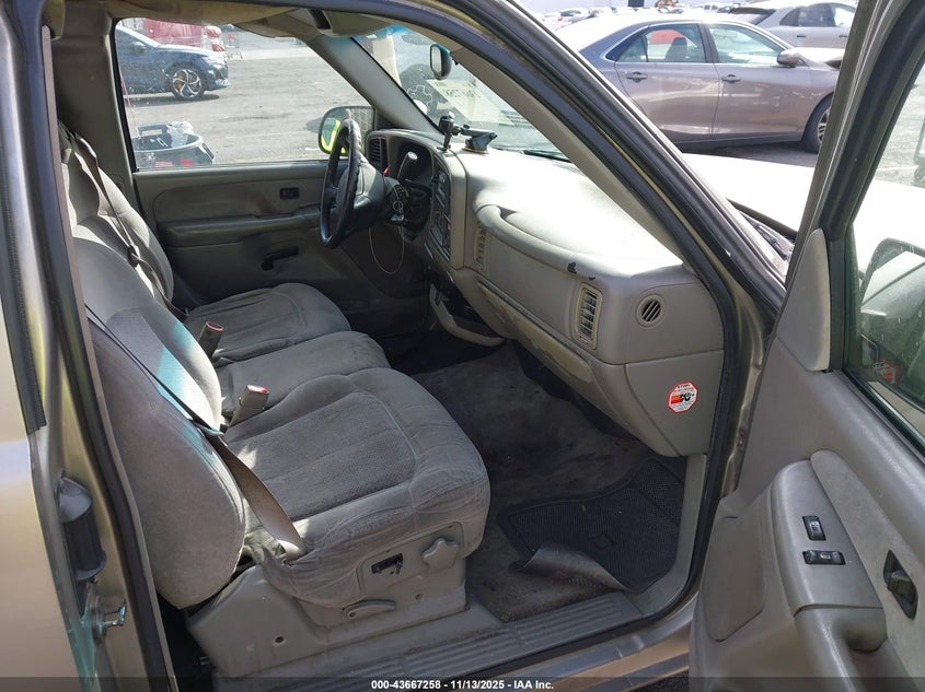 2GCEC19T9Y1305643 2000 CHEVROLET SILVERADO photo no. 5