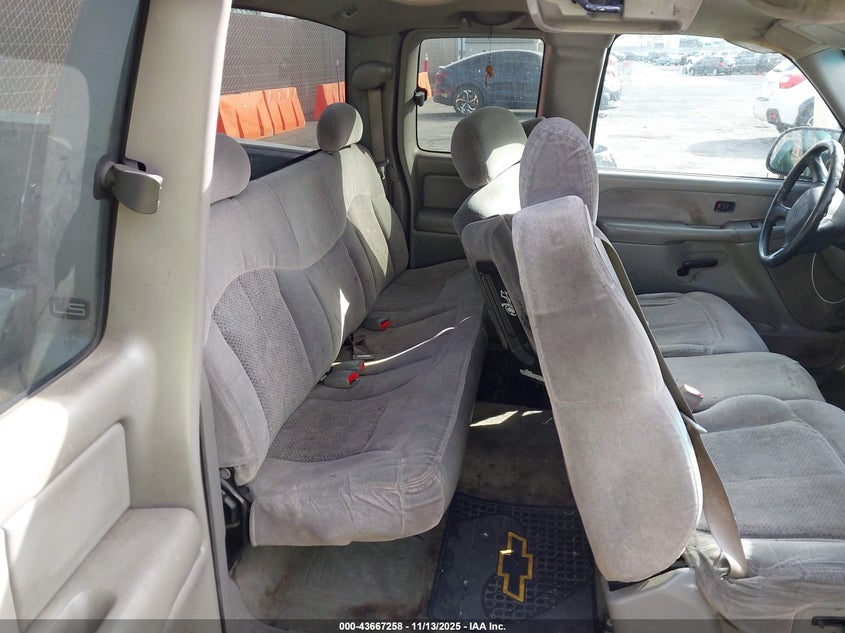 2GCEC19T9Y1305643 2000 CHEVROLET SILVERADO photo no. 8