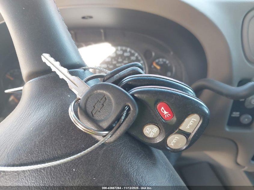 2001 Chevrolet Blazer Lt VIN: 1GNCS13W412134603 Lot: 43667264