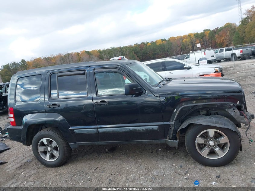 2008 Jeep Liberty Sport VIN: 1J8GP28K18W273719 Lot: 43667319