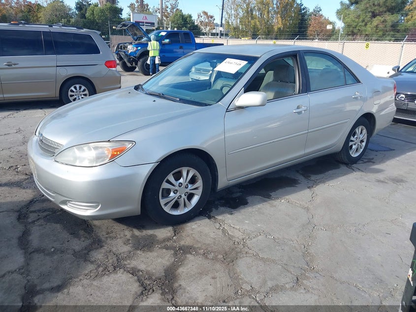 4T1BF30K54U578759 2004 TOYOTA CAMRY photo no. 2