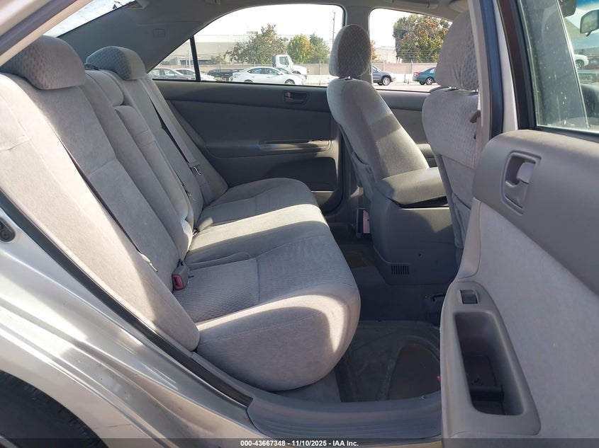 4T1BF30K54U578759 2004 TOYOTA CAMRY photo no. 8