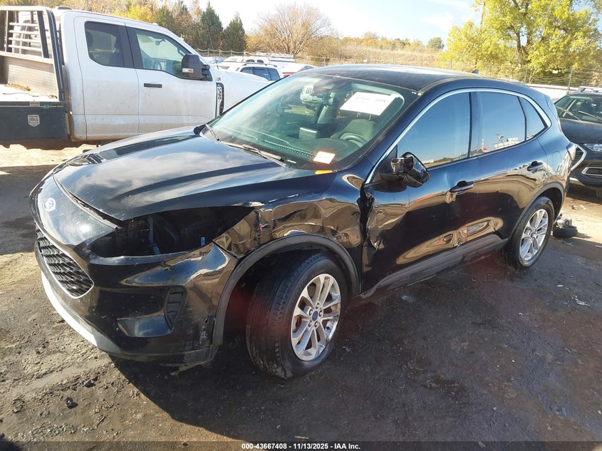 2022 FORD ESCAPE SE - 1FMCU0G69NUA25115