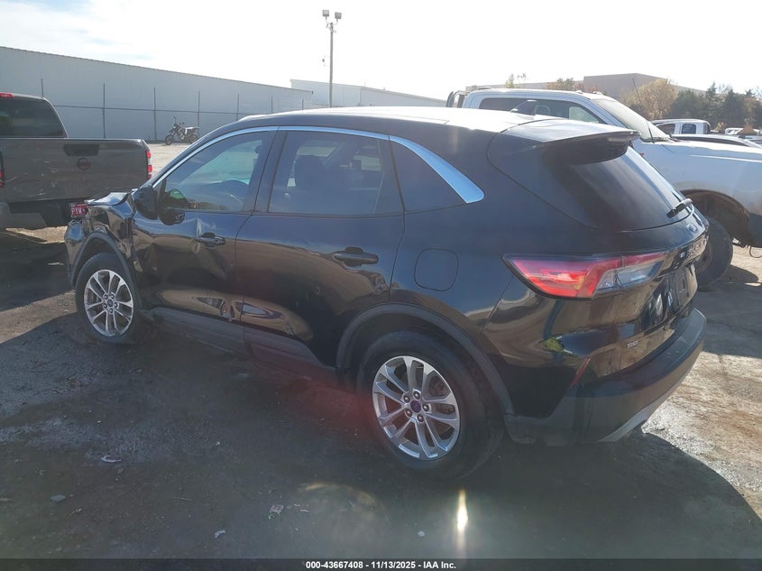 2022 FORD ESCAPE SE - 1FMCU0G69NUA25115