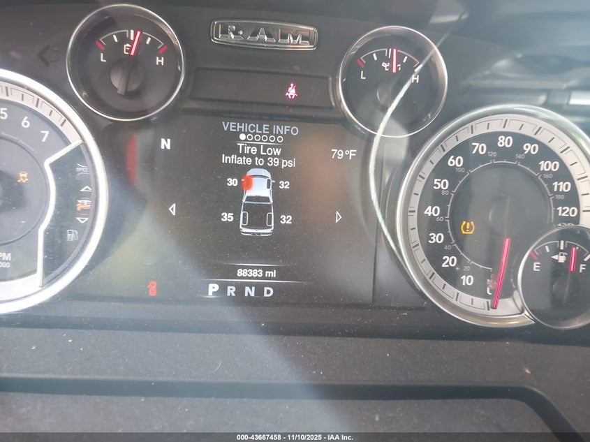1C6RR7KTXMS555021 2021 RAM 1500 photo no. 7