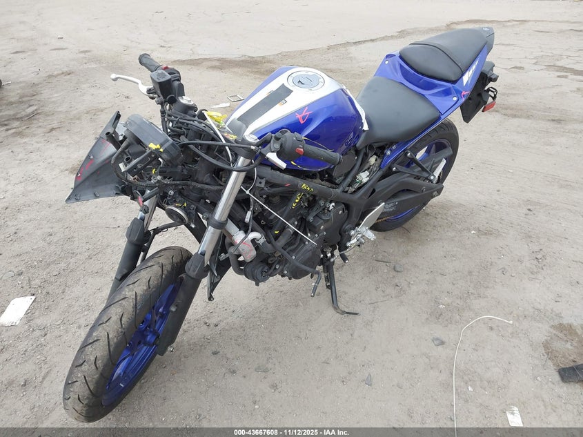 MH3RH06Y1FK001203 2015 YAMAHA YZF photo no. 2