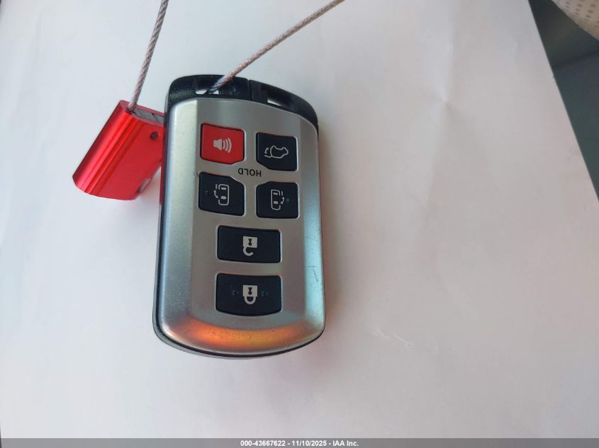 2014 Toyota Sienna Xle V6 8 Passenger VIN: 5TDYK3DC5ES499322 Lot: 43667622