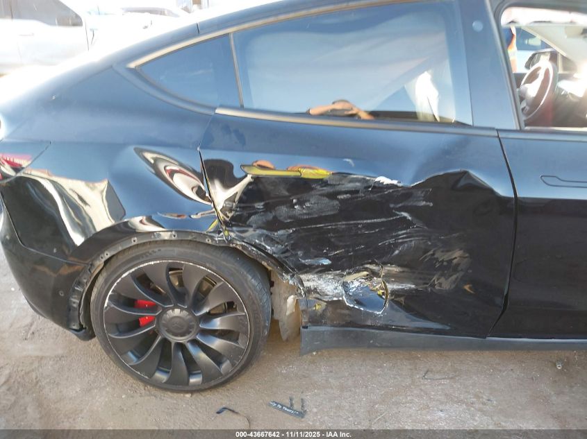 2022 Tesla Model Y Performance Dual Motor All-Wheel Drive VIN: 7SAYGDEF5NF510438 Lot: 43667642