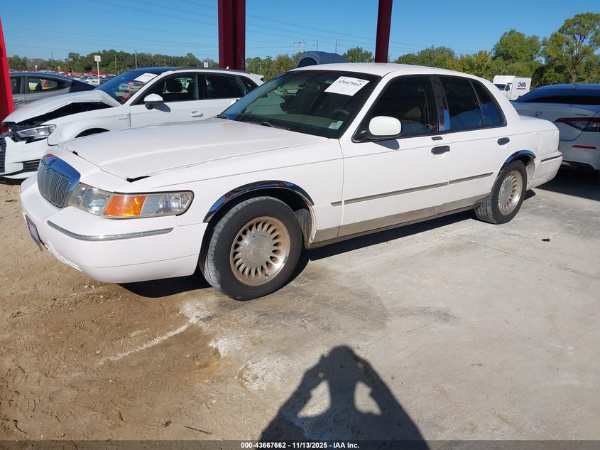 2MEFM75W62X613506 2002 MERCURY GRAND MARQUIS photo no. 2