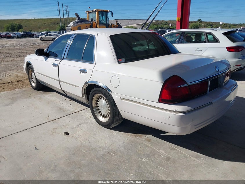 2MEFM75W62X613506 2002 MERCURY GRAND MARQUIS photo no. 3