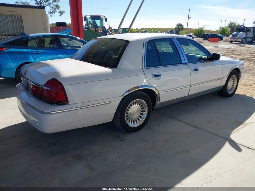 2MEFM75W62X613506 2002 MERCURY GRAND MARQUIS photo no. 4