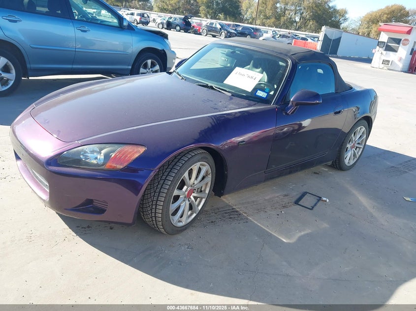 JHMAP11423T001059 2003 HONDA S2000 photo no. 2