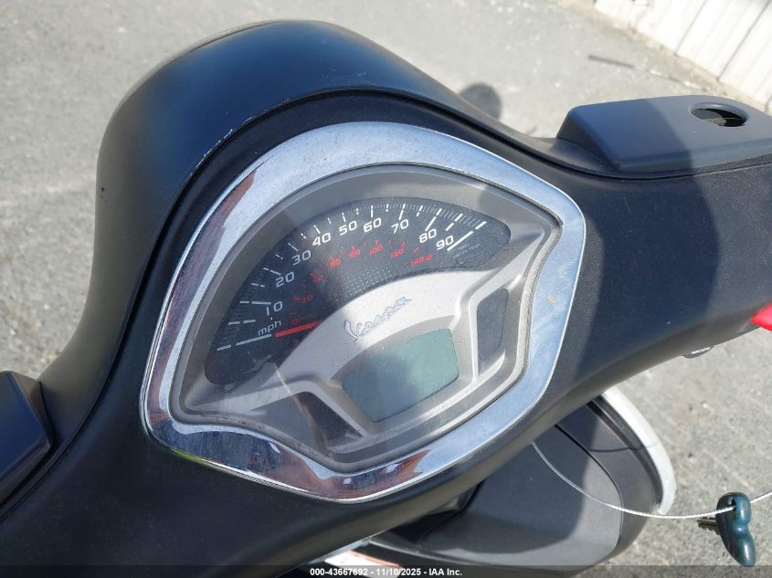 2015 Vespa Gts 300 Super VIN: ZAPM459L1F5100148 Lot: 43667692