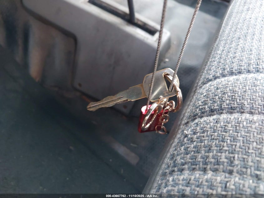 1995 Chevrolet Gmt-400 K1500 VIN: 1GCEK14Z0SZ127330 Lot: 43667762