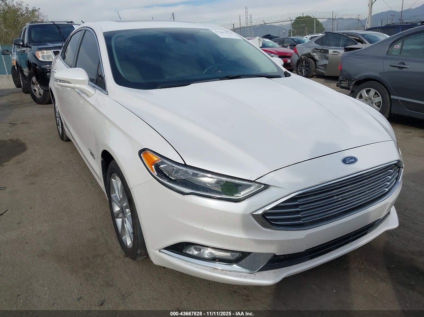 2017 FORD FUSION ENERGI SE LUXURY - 3FA6P0PU0HR214020