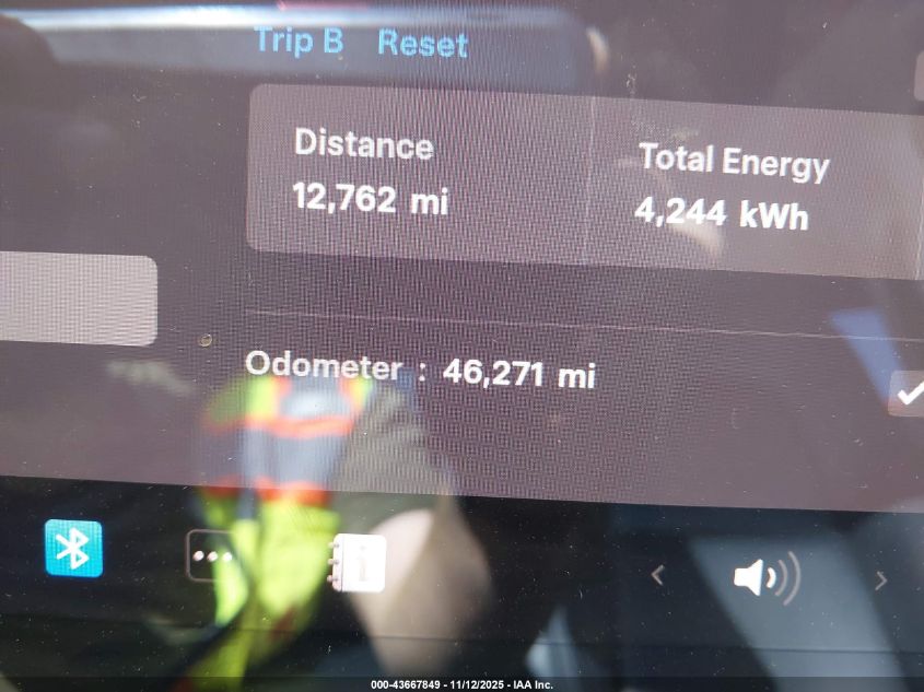 2022 Tesla Model Y Performance Dual Motor All-Wheel Drive VIN: 7SAYGDEF6NF318672 Lot: 43667849