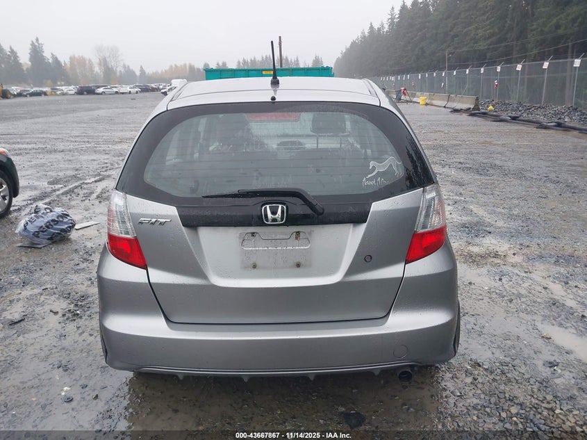 2010 Honda Fit VIN: JHMGE8G21AC035389 Lot: 43667867