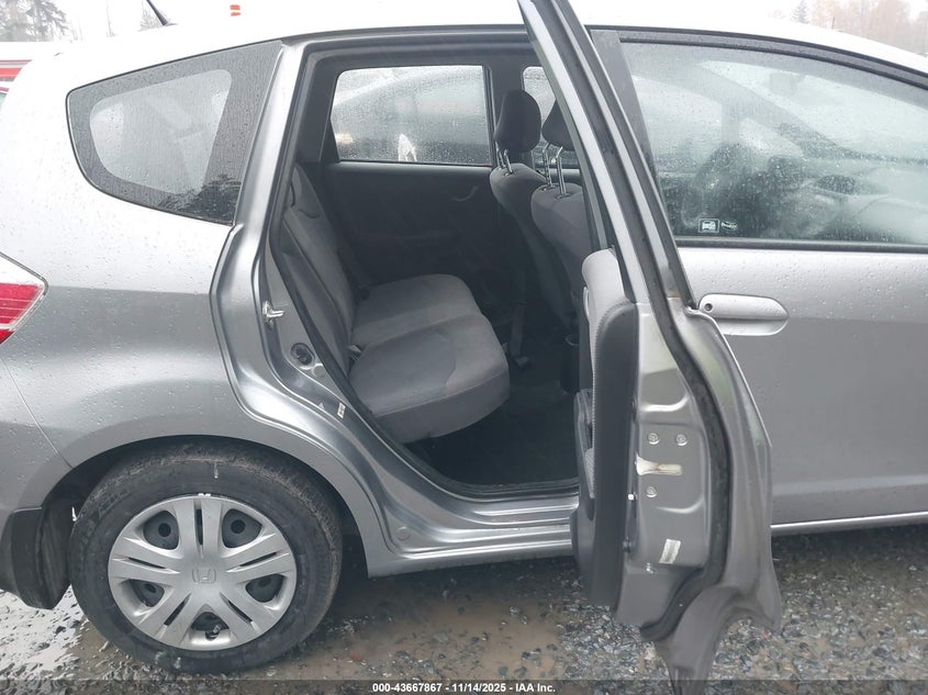 2010 Honda Fit VIN: JHMGE8G21AC035389 Lot: 43667867