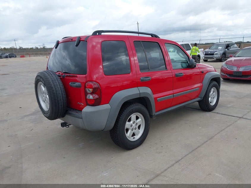 1J4GK48K85W533993 2005 JEEP LIBERTY (NORTH AMERICA) photo no. 4