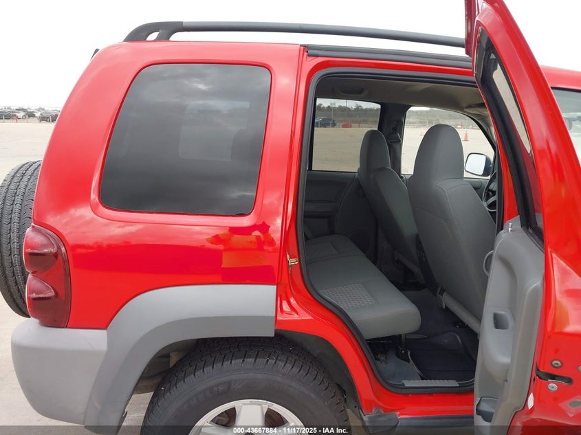 1J4GK48K85W533993 2005 JEEP LIBERTY (NORTH AMERICA) photo no. 8