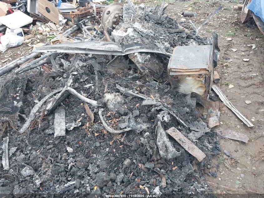 2023 Ford E-350 Cutaway VIN: 1FDWE3FN5PDD36662 Lot: 43667910