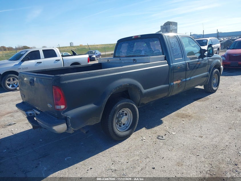 1FTNX20L74EB98561 2004 FORD F250 photo no. 4