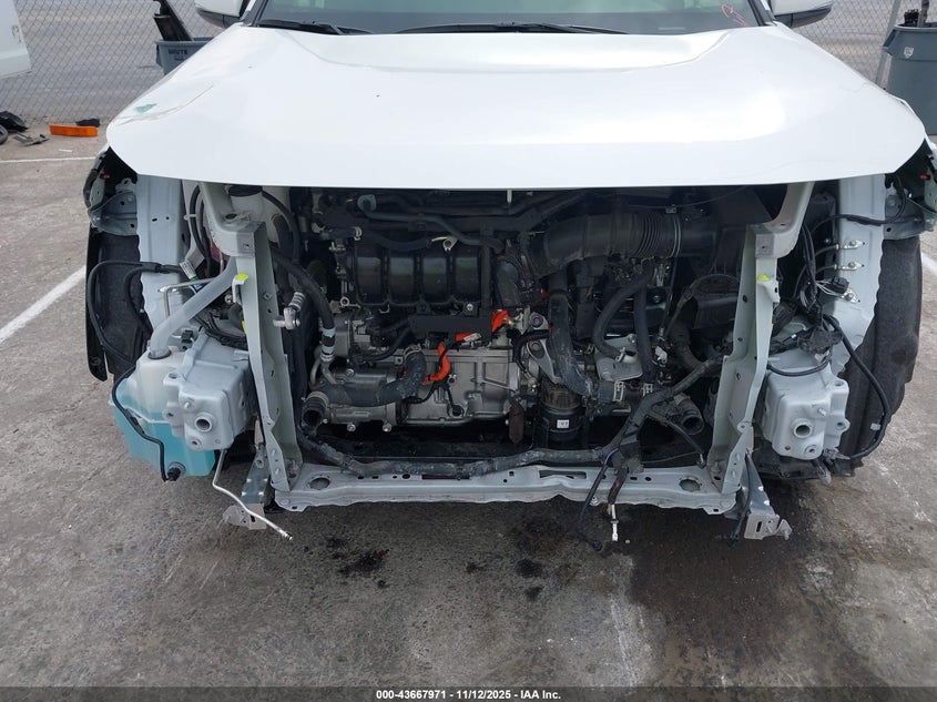 VIN JTM16RFV3NJ015958 2022 TOYOTA RAV4 HYBRID SE