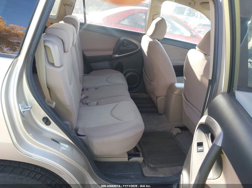 2007 Toyota Rav4 Base V6 VIN: JTMBK33V876015526 Lot: 43668014