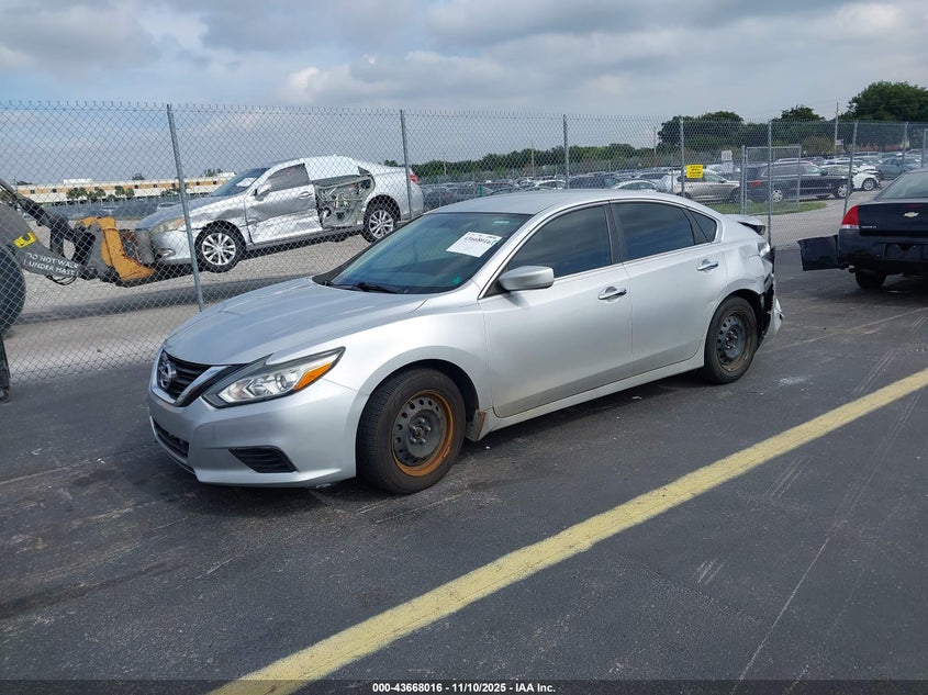 1N4AL3AP2JC267977 2018 NISSAN ALTIMA photo no. 2