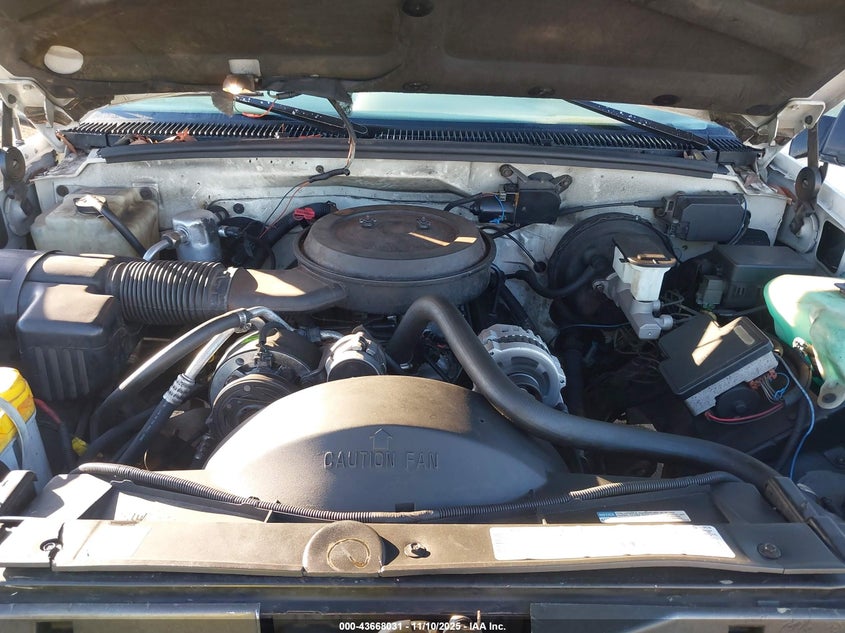 1995 Chevrolet Suburban K1500 VIN: 1GNFK16K1SJ454796 Lot: 43668031