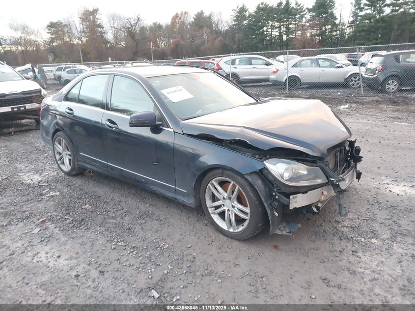 2013 MERCEDES-BENZ C 300 SPORT 4MATIC - WDDGF8AB4DA798231
