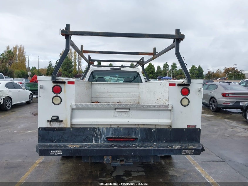 2008 Ford F-350 Chassis Lariat/Xl/Xlt VIN: 1FDWX36R58EA98501 Lot: 43668068