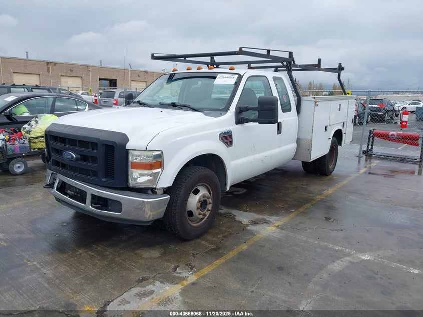 1FDWX36R58EA98501 2008 FORD F350 photo no. 2
