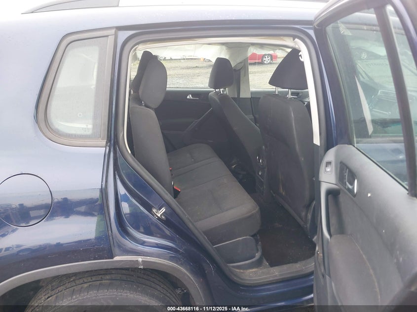 2015 VOLKSWAGEN TIGUAN S WVGBV7AX4FW587755