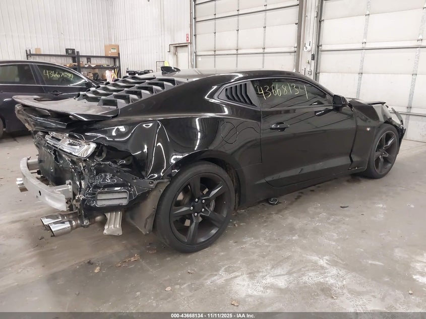 2017 CHEVROLET CAMARO 2SS 1G1FH1R76H0155696